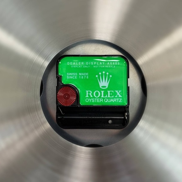 DAYTONA Cosmograph Wall Clock Pink Rose gold bezel insert and black face dial🔥 - Picture 7 of 7